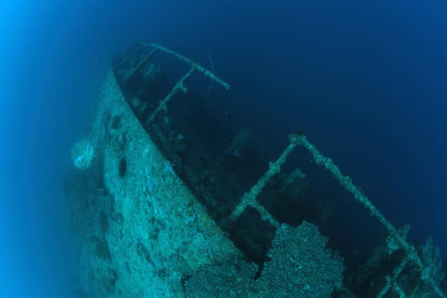 A sub that takes tourists to visit the wreck of the sunken Titanic has gone missing