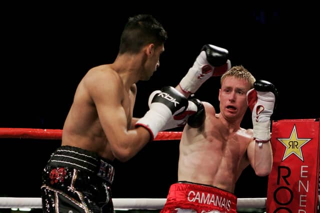 Stefy Bull faced Amir Khan in April 2007.