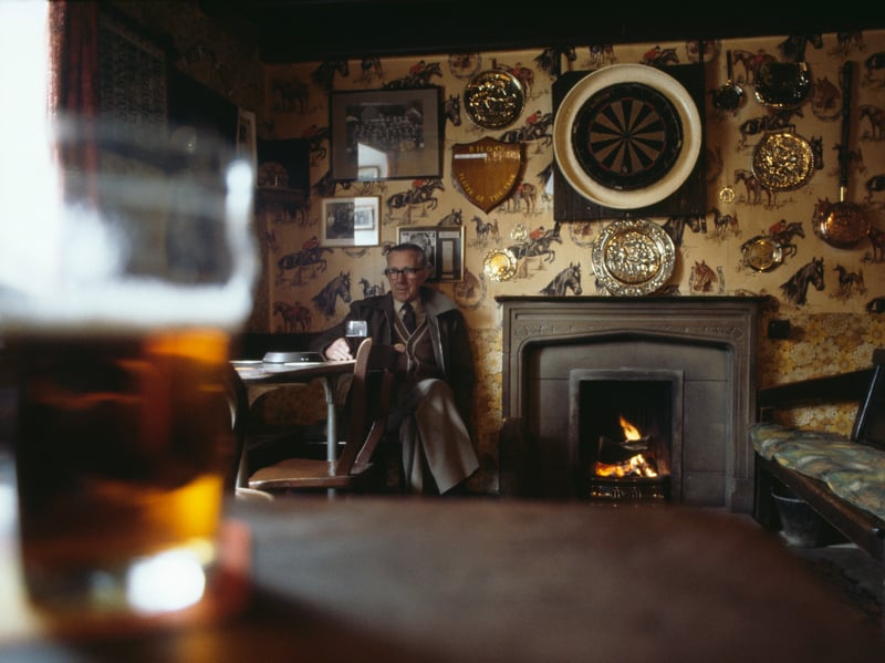 Yorkshire retro: 36 nostalgic photos of cosy pubs across the county, as ...