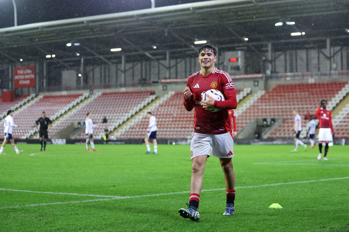 Manchester United give 'green light' for Sheffield Wednesday and Cardiff ...