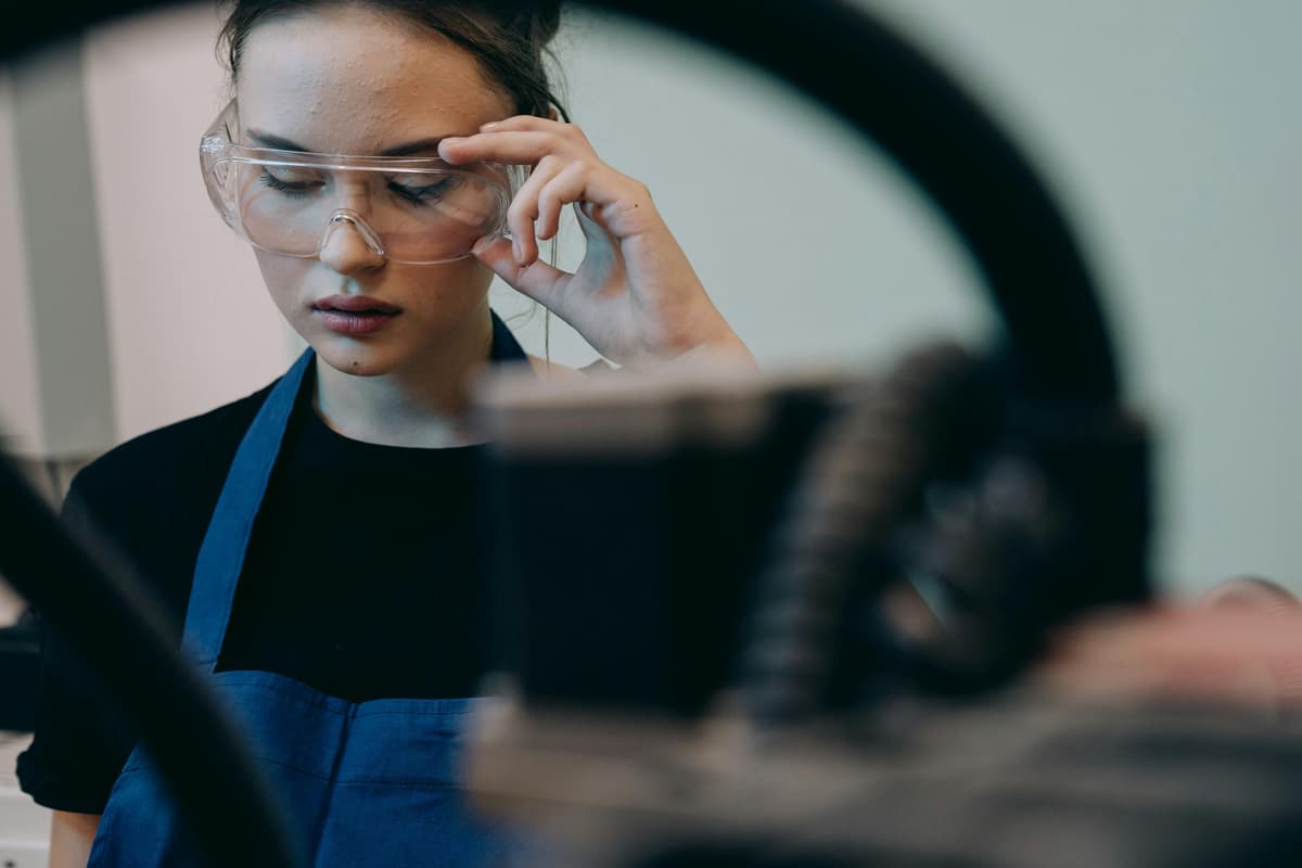 Apprenticeships: 13,000 training opportunities for plumbers ...