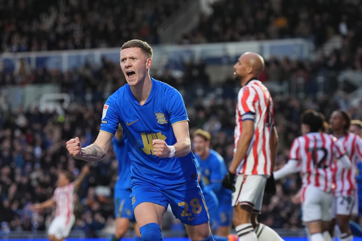 Hull City, Sunderland, Everton und Ipswich Town beobachten Jay Stansfield ...