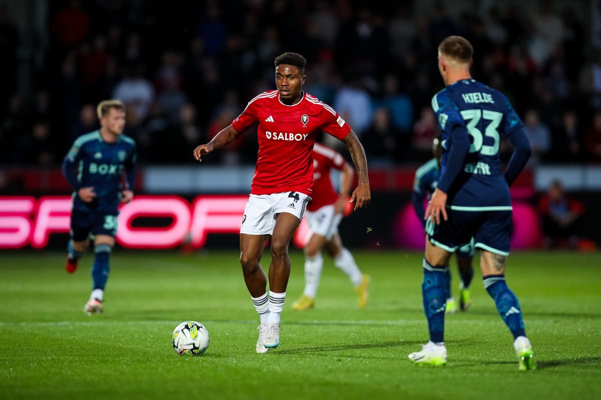 Barnsley FC und Stockport County haben Interesse an ...