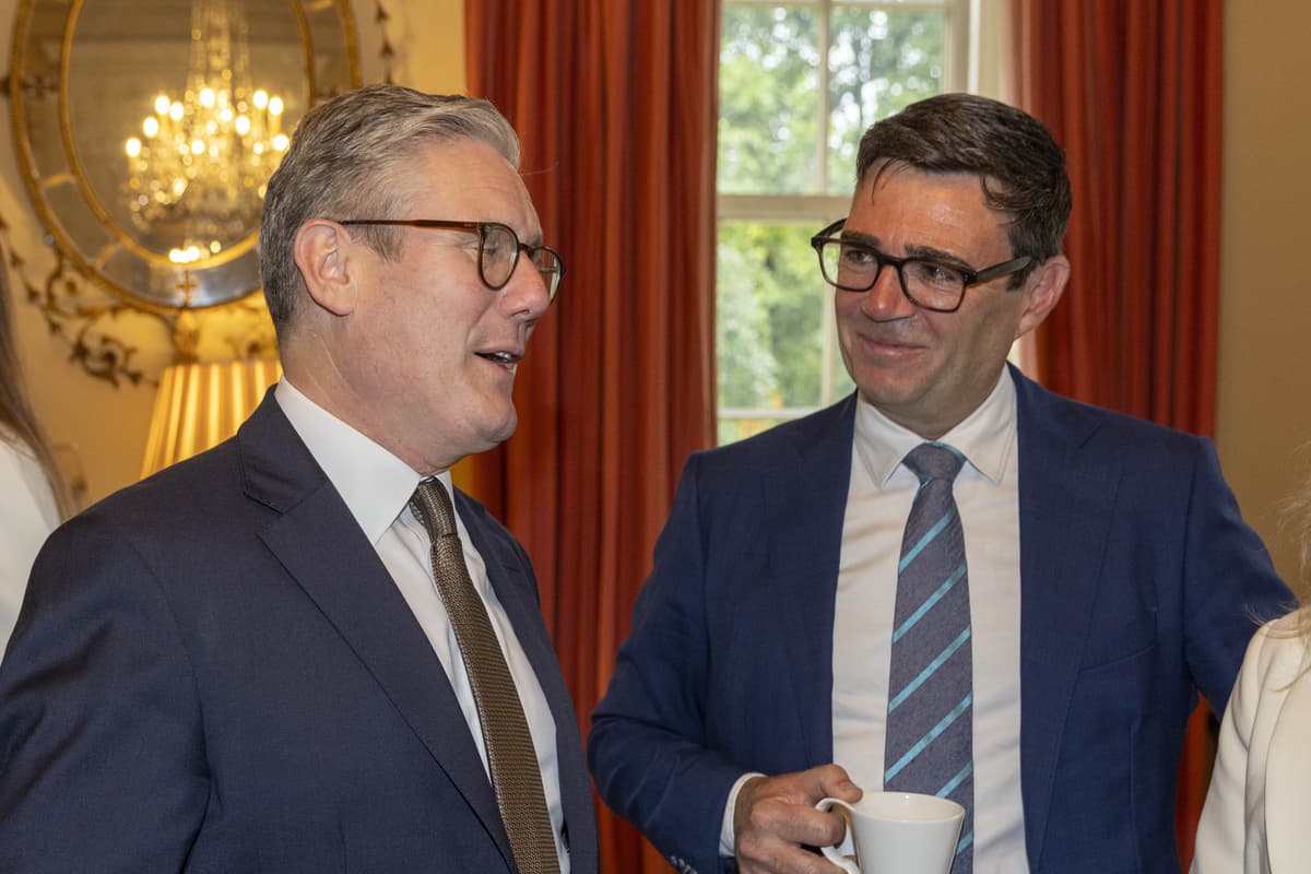 Andy Burnham verurteilt die Regierung von Sir Keir Starmer als „zu ...