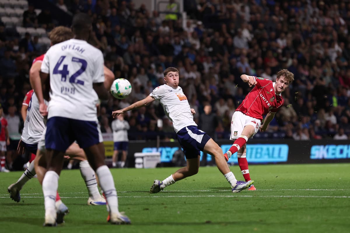 Harry Ashfield, der mit Barnsley FC und Rotherham United in Verbindung ...