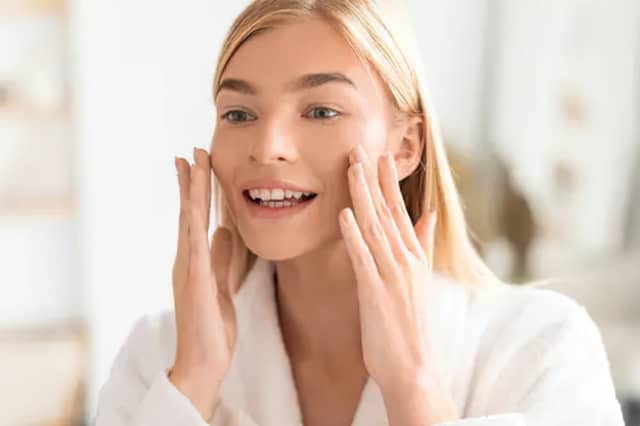 I use face mist every day and this e.l.f skincare spray is on my autumn shopping list