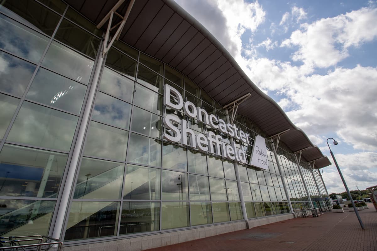 Warnung eines Luftfahrtexperten an den Flughafen Doncaster Sheffield ...
