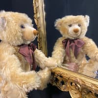 Reserve your free tickets for the popular Pavilions of Harrogate Decorative Antiques & Fine Art Fair