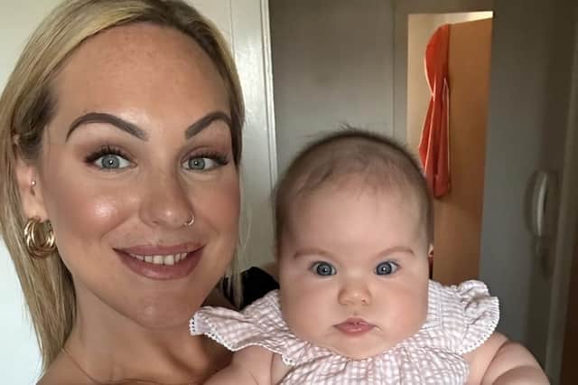 Esta Alina High with her mother Lynsey Carr