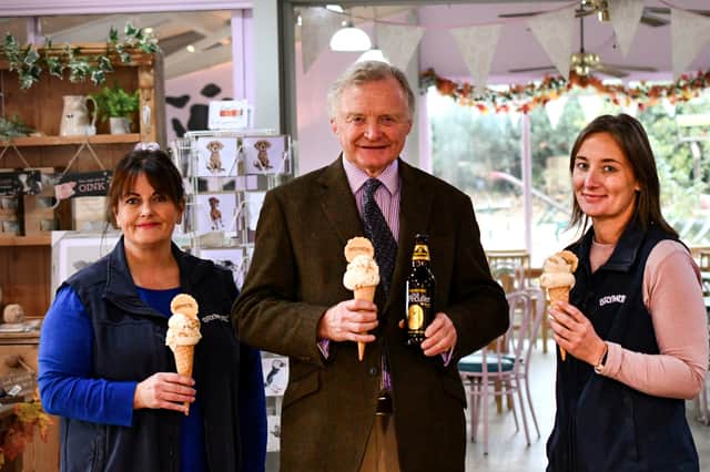 L-R Claire Sanderson (Parlour Manager, Brymor), Simon Theakston (Chairman, Theakston Brewery).