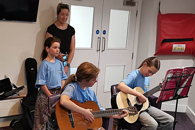 Pupils from Keldmarsh school entertain Lindum House care home residents