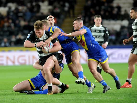 Hull FC's Scott Taylor tries to get going. (PIC: STEVE RIDING)