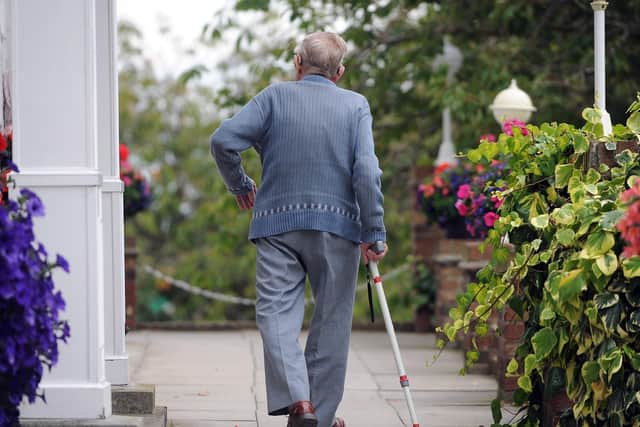 Can the elderly still go out walking during the coronavirus lockdown?