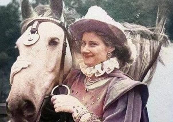 Evelyn Ponsford