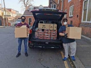 Volunteers are delivering food in the community