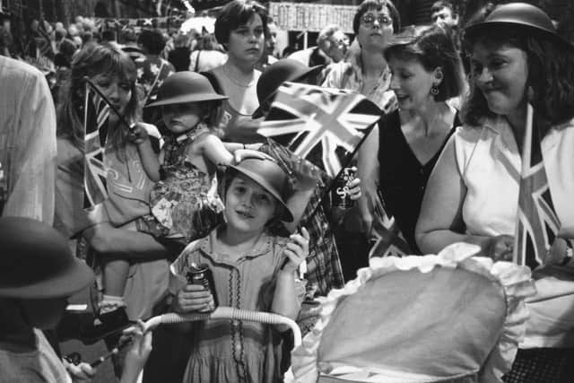 A street party at London Bridge to celebrate the 50th anniversary of VE Day, 1995. Photo: Steve Eason/Hulton Archive/Getty Images