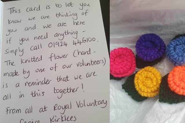 RVS knitted flower card