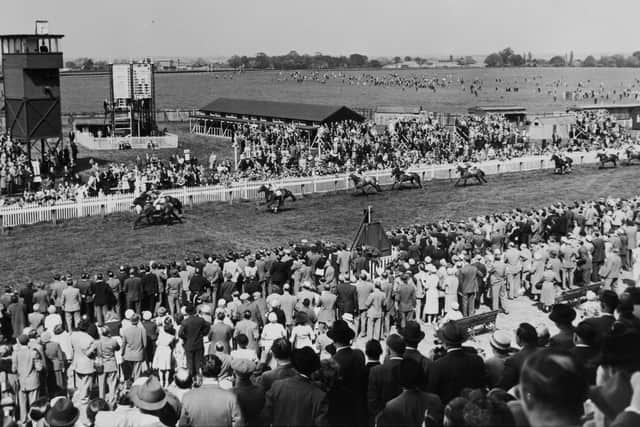 Beverley Races in May 1959. (YPN).