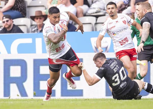 Picture by Allan McKenzie/SWpix.com - 20/05/2018 - Rugby League - Dacia Magic Weekend - Hull KR v Hull FC - St. James's Park, Newcastle, England - Taioalo Vaivai is tackled by Hull FC's Cameron Scott.