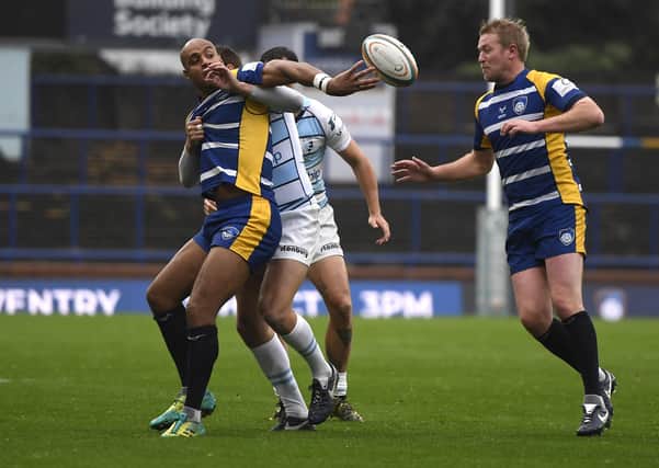 LEEDS, ENGLAND - OCTOBER 13:  Tom Varndell of Yorkshire Carnegie releases the ball during the RFU Championship match between Yorkshire Carnegie and Bedford Blues at Headingley Carnegie Stadium on October 13, 2019 in Leeds, England. (Photo by George Wood/Getty Images)