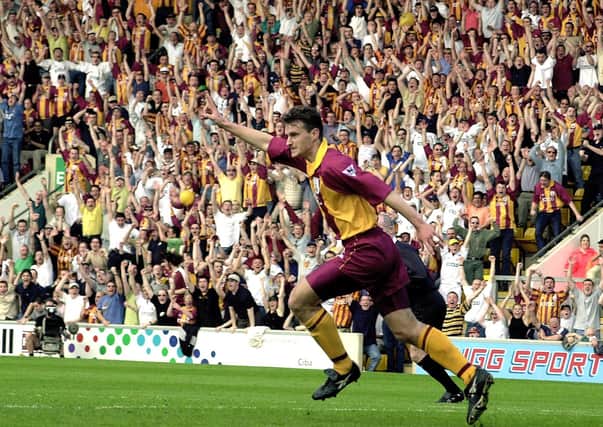 Bradford City's David Wetherall celebrates his goal against Liverpool back in 2000. Picture: PA Photo : John Giles