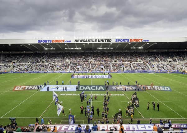 Picture by Allan McKenzie/SWpix.com - 21/05/2017 - Rugby League - Dacia Magic Weekend - Castleford Tigers v Leeds Rhinos - St James' Park, Newcastle, England - Castleford & Leeds enter the field in the final game of the Dacia Magic Weekend.