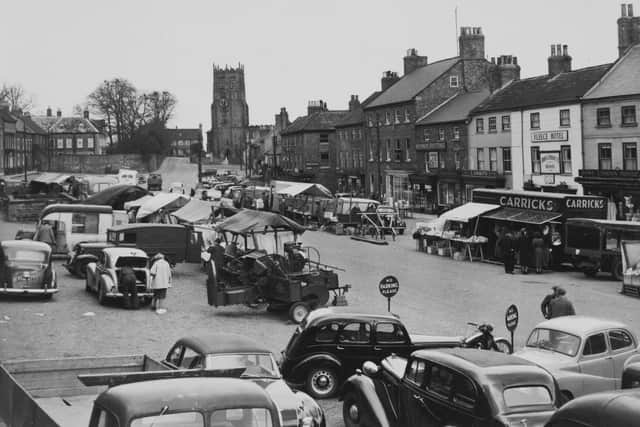 A market scene in Bedale from 1954. (YPN).