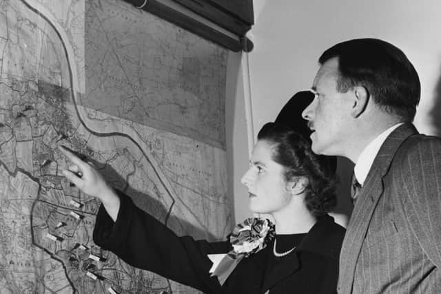 Conservative Parliamentary candidate Margaret Thatcher, nee Roberts, inspecting a map of her constituency during a canvassing tour, Dartford, Kent, October 13th 1951. (Photo by Fox Photos/Hulton Archive/Getty Images)