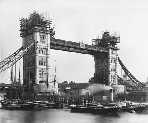 circa 1893:  Tower Bridge, London, under construction.  (Photo by London Stereoscopic Company/Getty Images)