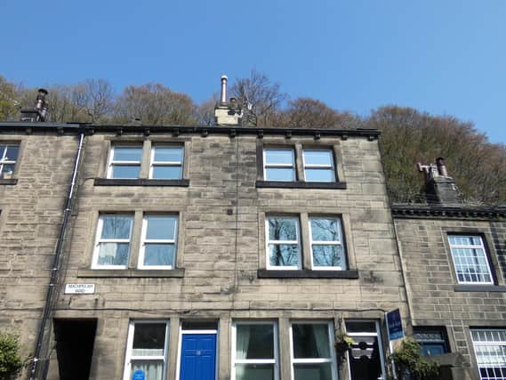 Machpelah, Hebden Bridge, 156,950. This overdwelling has a sitting room with dining kitchen, bathroom, two bedrooms and a bedroom/study. For sale via www.anthonyjturner.co.uk