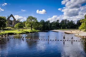 The stepping stones at Bolton Abbey. Photo: Marisa Cashilll. Technical details: Fujifilm X-T3 16mm lens, 1/125 sec, f/16, ISO 400.