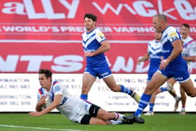 Alex Walker scores Wakefield's first try.  Picture Bruce Rollinson