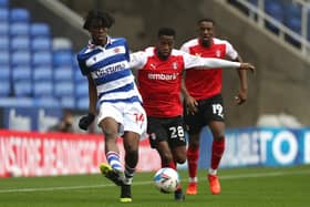Reading's Ovie Ejaria (left) and Rotherham United's Florian Jozefzoon battle for the ball (Picture: PA)