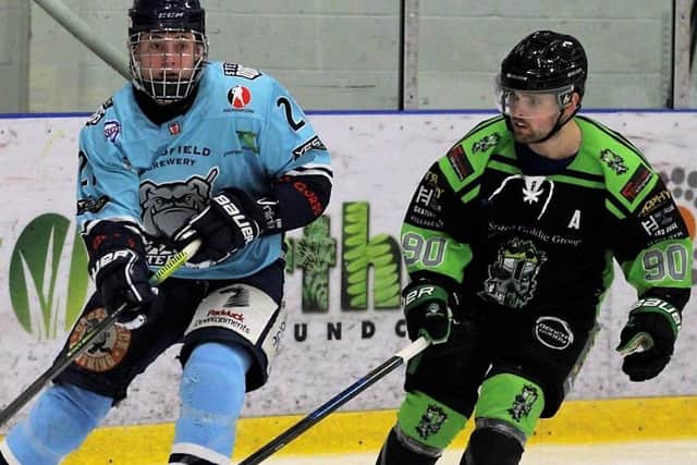 SWITCHING OVER: Hull Pirates' defenceman, Jonathan Kirk, right, will line up alongside Alex Graham for Sheffield Steeldogs in the forthcoming 'Streaming Series'. Picture courtesy of Peter Best.