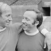 English football legends Bobby Charlton and Nobby Stiles. (Photo by Evening Standard/Hulton Archive/Getty Images)