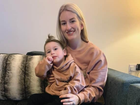 Scarlett Barrass with mother Alicia Bell.