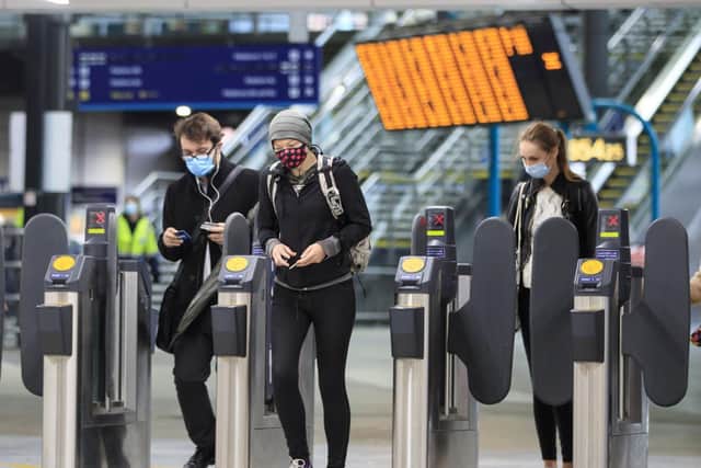 Pictured people at Leeds railway station. The students at universities across Yorkshire and England were allowed to start travelling home from yesterday as part of the Government's travel window. Danny Lawson/PA