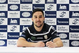Tom Holmes has rejoined Featherstone Rovers.