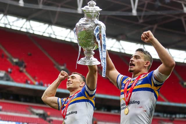 :Leeds Rhinos' Stevie Ward, right, with Kevin Sinfield after the 2015 Challenge Cup final win v Hull KR (SWPIX)