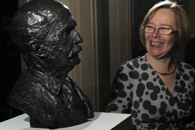 Professor Sheena Radford FRS, Astbury Professor of Biophysics and the Director of the Astbury Centre for Structural Molecular Biology, unveils a bust to William Bragg in 2015.  Picture Bruce Rollinson