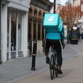 Deliveroo has been valued at more than seven billion dollars following a new funding round and ahead of a potential stock market flotation.