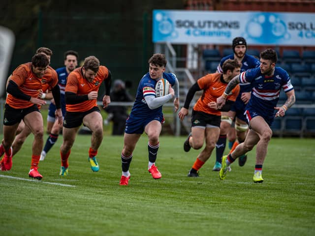 On-loan Wasps full-back Tom Bacon races away for Doncaster Knights' opening try. (PIC: TONY JOHNSON)