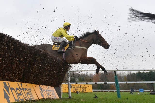 This was Lostintranslation winning the 2019 Betfair Chase at Haydock.