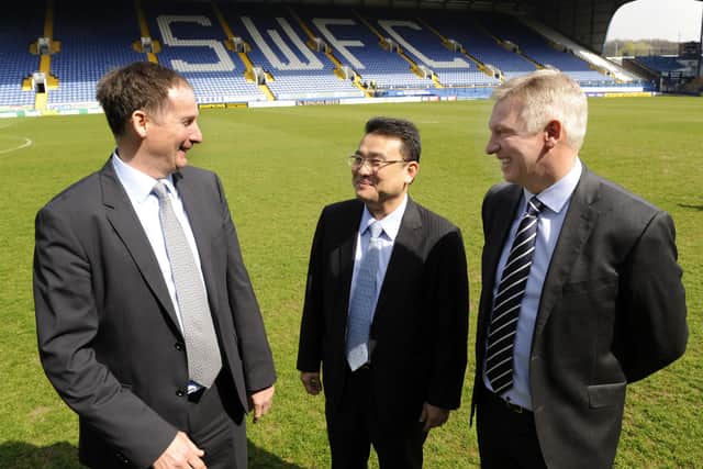 Sheffield Wednesday owner Dejphon Chansiri (centre), with advisors Glenn Roeder (left) and Adam Pearson (right) back in 2015.