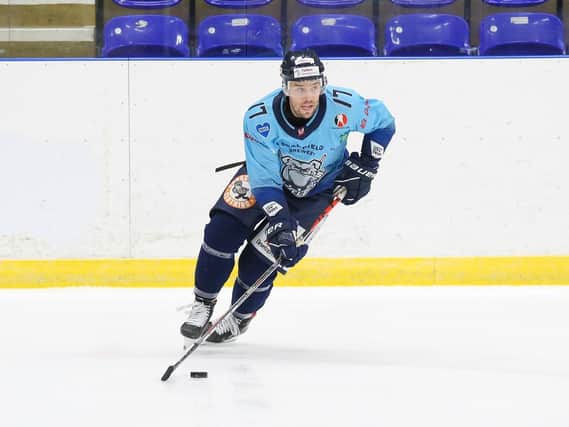 DOUBLE DELIGHT: Jason Hewitt enjoyed a productive night in the 7-0 win over Bees IHC, scoring two goals and an assist. Picture courtesy of Andy Bourke/Podium Prints.