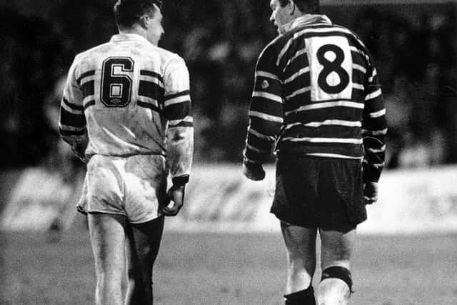 Featherstone Rovers' Jeff Grayshon, right, has words with Leeds' Garry Schofield after the pair are sin-binned for fighting. (JPIMEDIA)
