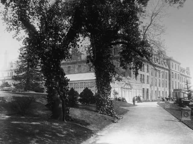 Harrogate Hydro in Yorkshire, later to become the Old Swan Hotel, pictured circa 1890. It was here that British crime novelist Agatha Christie was found, following her eleven day disappearance in 1926. (Photo by Hulton Archive/Getty Images)