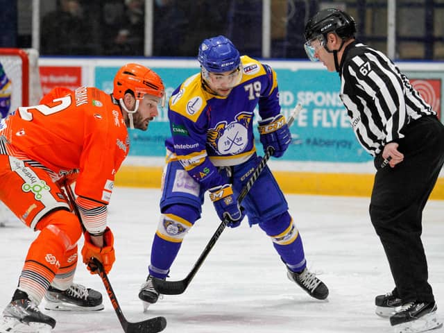 Justin Hodgman prepars for a face-off in Fife on Sunday night. Picture courtesy of Jill McFarlane/EIHL.