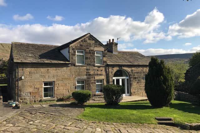 The barn conversion is perfectly positioned in the well-served rural hamlet of Mankinholes, which sits betwen Hebden Bridge and Todmorden