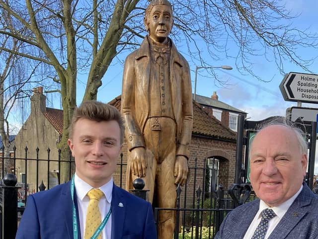 Cllr Leo Hammond and Cllr Mike Stathers near the Giant Bradley statue.